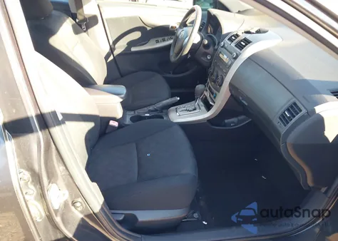 2010 Toyota Corolla S z USA, uszkodzony, nr VIN 2T1BU4EE8AC469174